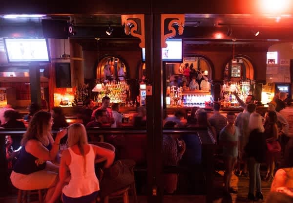 JR’s Bar & Grill